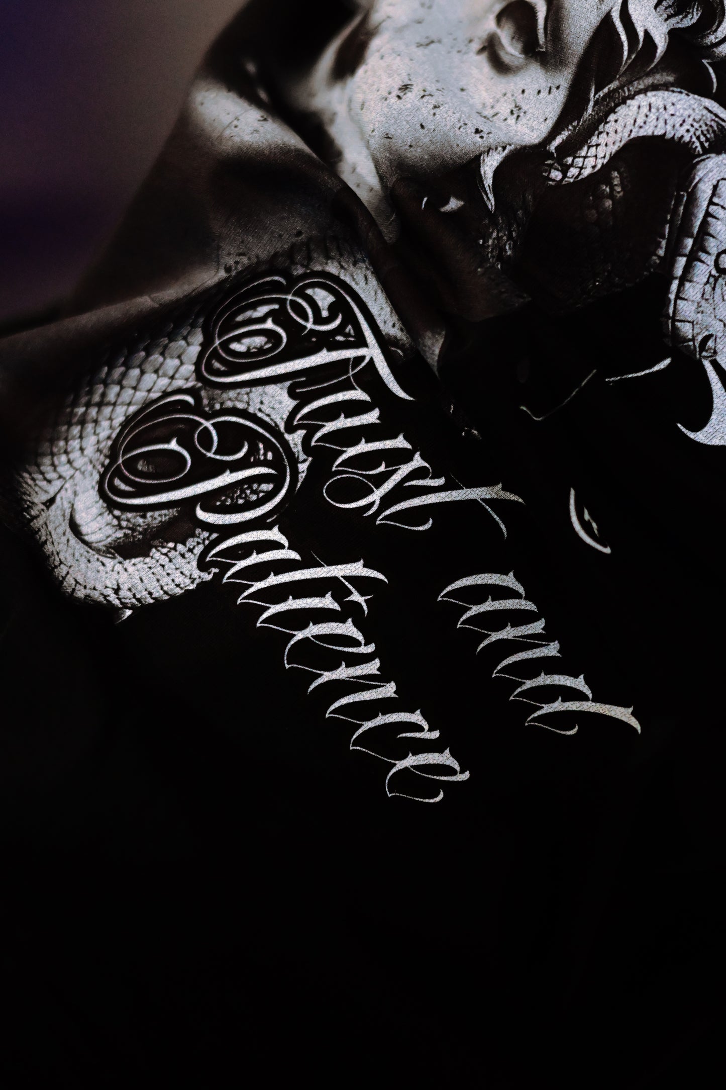 MEDUSA OVERSIZED T-SHIRT